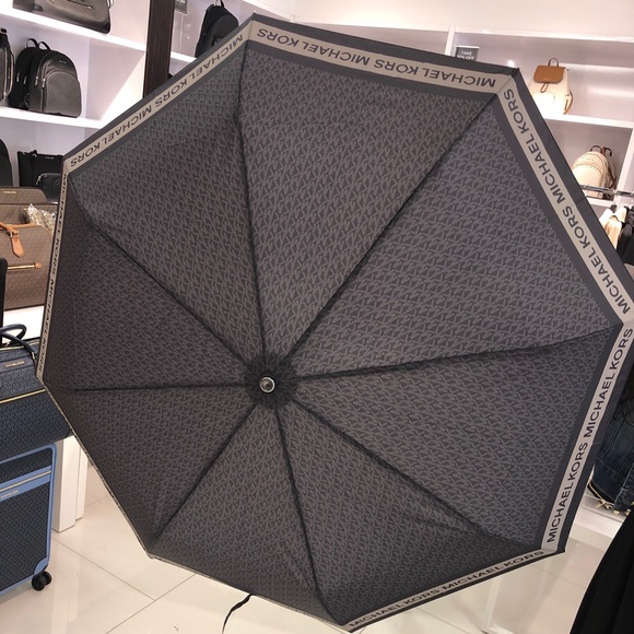 michael kors umbrella